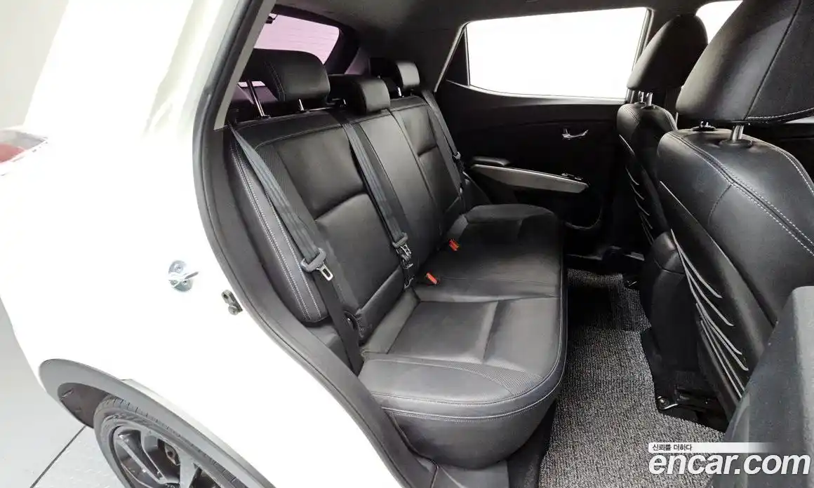 SsangYong TIBOLI 2015 1.6 Автомат в Москве № 33864, фото 11