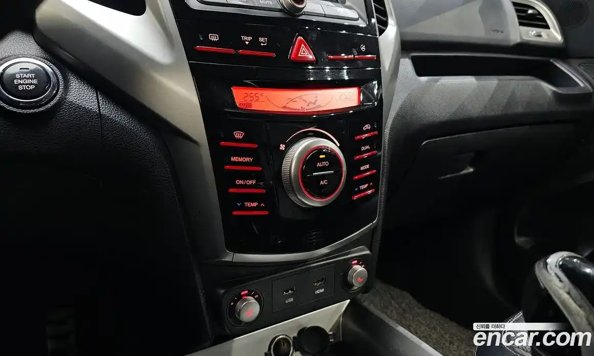 SsangYong TIBOLI 2015 1.6 Автомат в Москве № 33864, фото 4