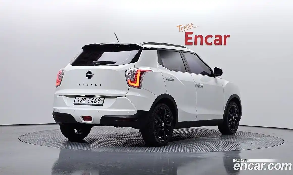 SsangYong TIBOLI 2015 1.6 Автомат в Москве № 33864, фото 9