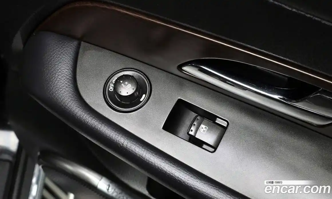 SsangYong Rexton 2013 2.0 Автомат в Москве № 341707, фото 20