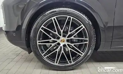 Porsche Cayenne 2024 3.0 Автомат в Москве № 344536, миниатюра 7