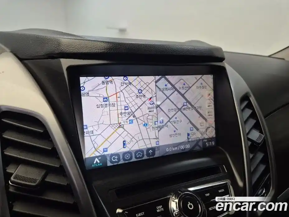 SsangYong Korando 2016 2.2 Автомат в Москве № 36516, фото 8