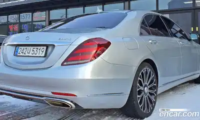 Mercedes-Benz S-Class 2020 4.0 Автомат в Москве № 372323, миниатюра 3