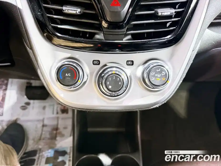 Chevrolet Spark 2016 1.0 Автомат в Москве № 37384, фото 12