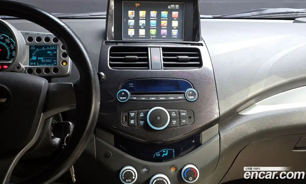 Chevrolet Spark 2012 1.0 Автомат в Москве № 39889, фото 13