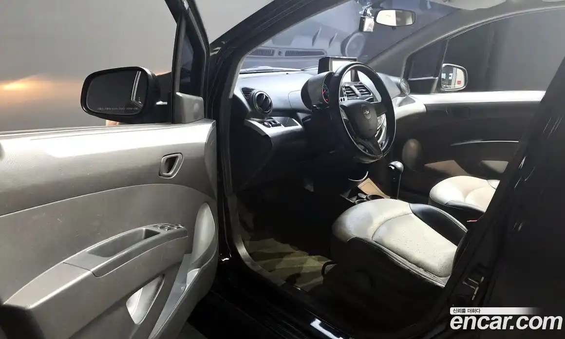 Chevrolet Spark 2012 1.0 Автомат в Москве № 39889, фото 9