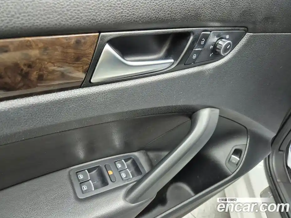 Volkswagen Passat 2014 2.0 Автомат в Москве № 400957, фото 10