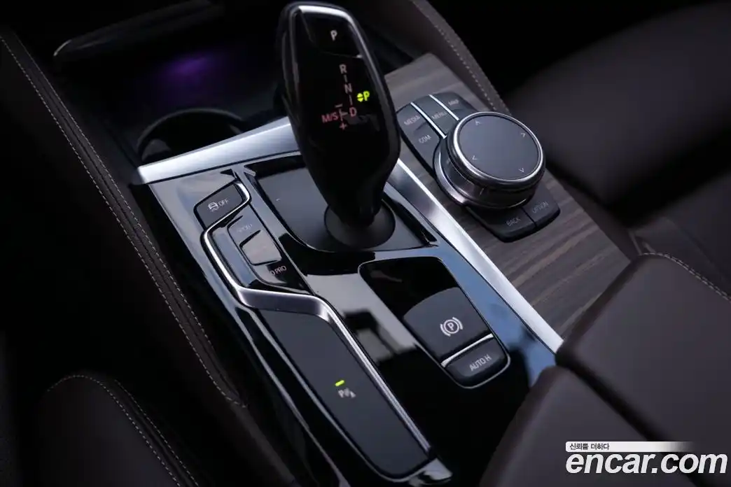 BMW 5-Series 2018 2.0 Автомат в Москве № 402857, фото 11