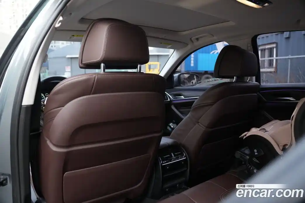 BMW 5-Series 2018 2.0 Автомат в Москве № 402857, фото 16