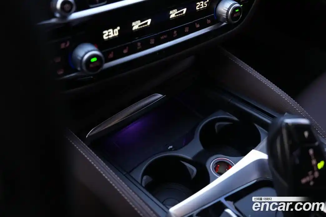 BMW 5-Series 2018 2.0 Автомат в Москве № 402857, фото 8