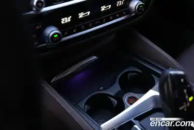 BMW 5-Series 2018 2.0 Автомат в Москве № 402857, миниатюра 8