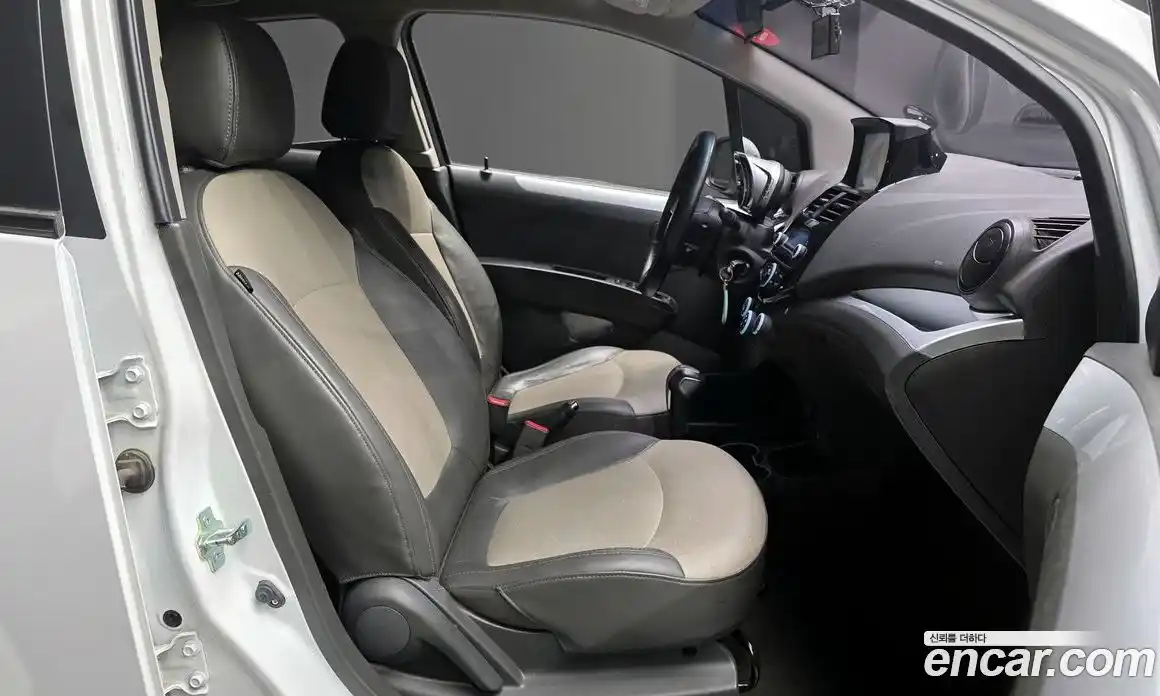 Chevrolet Spark 2014 1.0 Автомат в Москве № 41153, фото 17