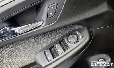 Chevrolet TrailBlazer 2021 1.3 Автомат в Москве № 41194, миниатюра 2