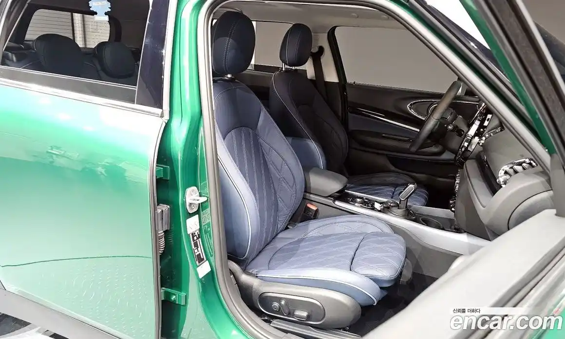 Mini Clubman 2023 2.0 Автомат в Москве № 416802, фото 12