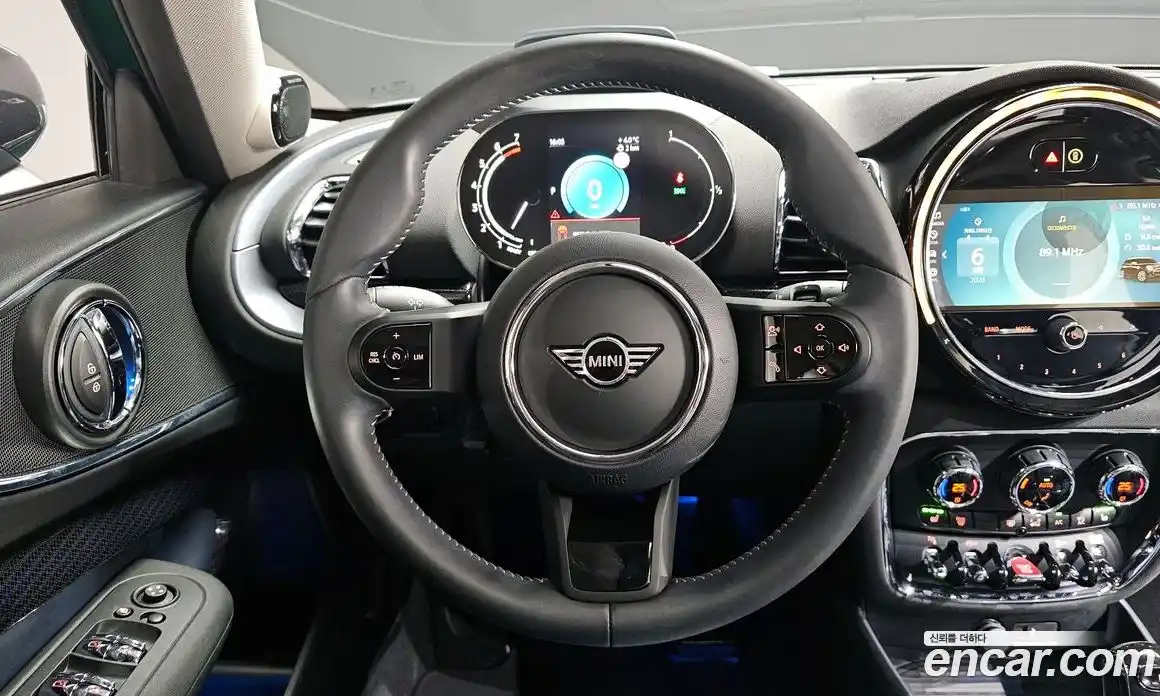 Mini Clubman 2023 2.0 Автомат в Москве № 416802, фото 13