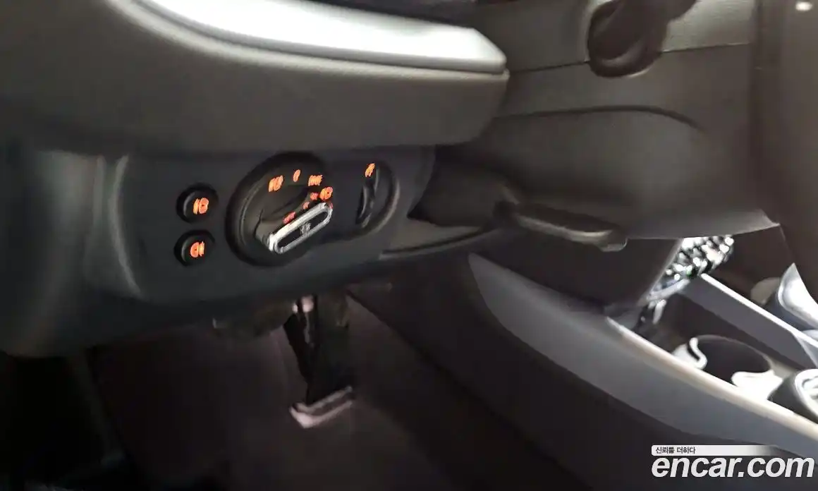 Mini Clubman 2023 2.0 Автомат в Москве № 416802, фото 14