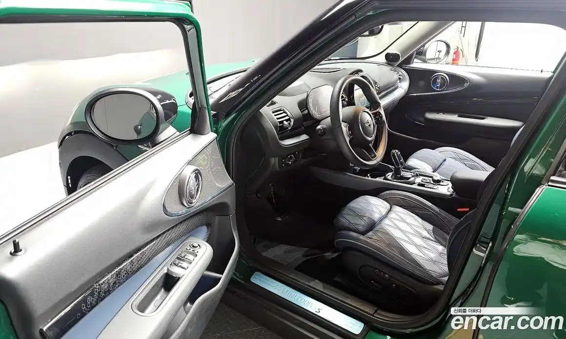 Mini Clubman 2023 2.0 Автомат в Москве № 416802, фото 10