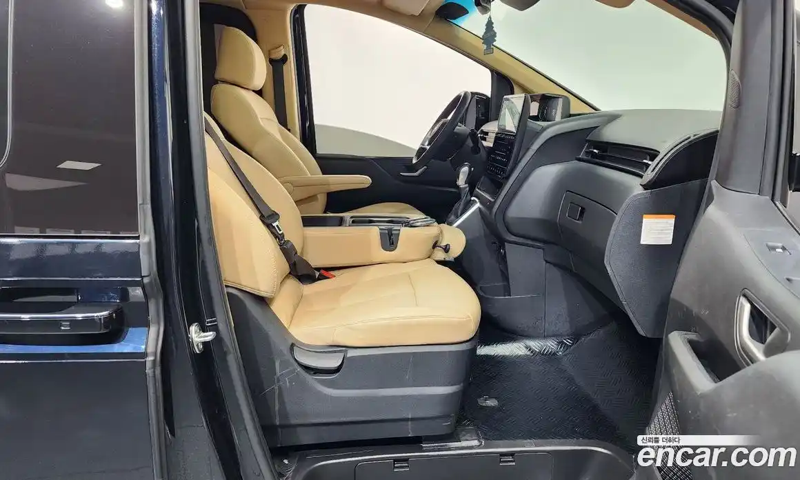 Hyundai Staria 2025 1.6 Автомат в Москве № 43361, фото 1