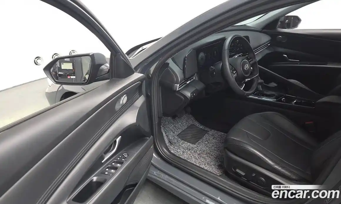 Hyundai Avante 2025 1.6 Автомат в Москве № 48068, фото 12