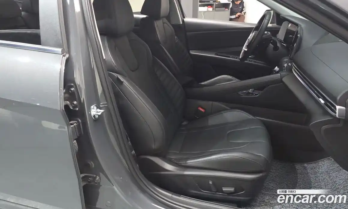 Hyundai Avante 2025 1.6 Автомат в Москве № 48068, фото 6