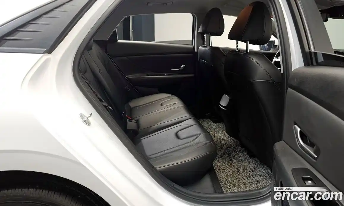 Hyundai Avante 2021 1.6 Автомат в Москве № 48579, фото 14