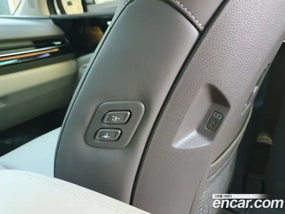 Kia Canival 2026 1.6 Автомат в Москве № 55863, фото 15