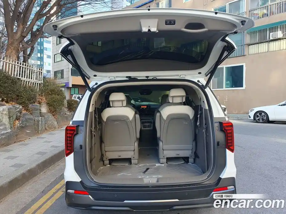 Kia Canival 2026 1.6 Автомат в Москве № 55863, фото 17