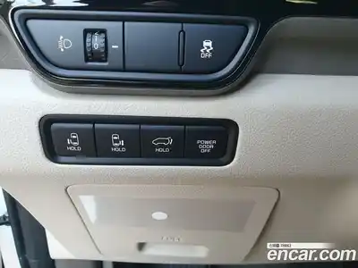 Kia Canival 2026 1.6 Автомат в Москве № 55863, миниатюра 8