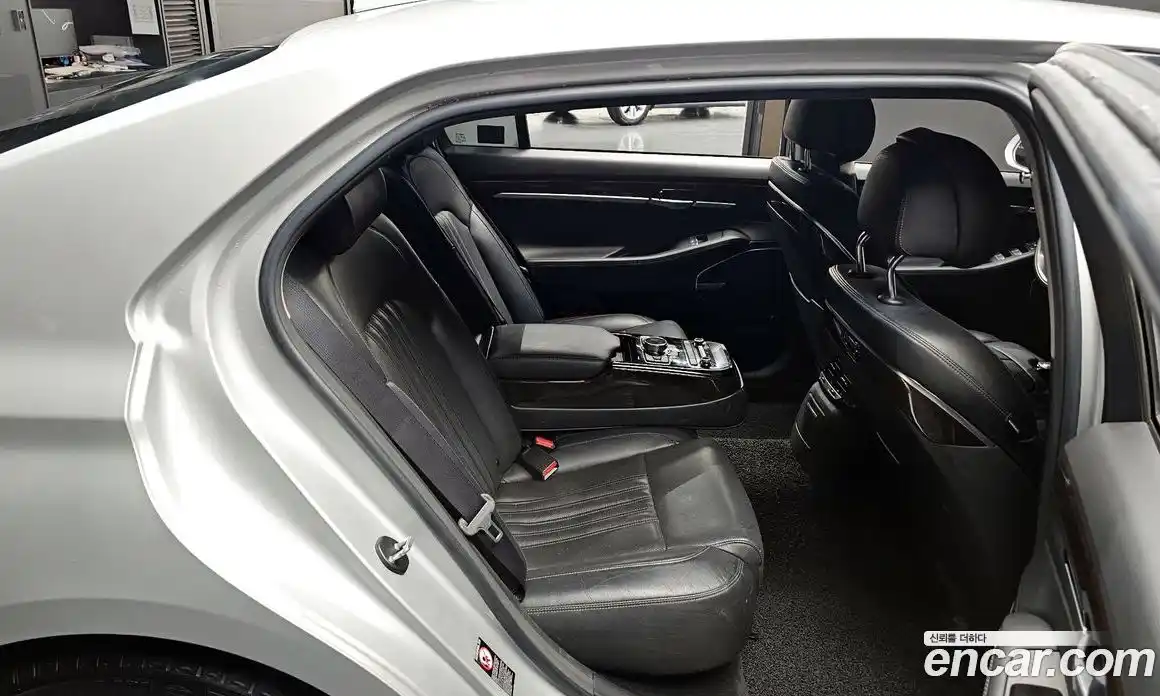 Genesis EQ900 2016 3.8 Автомат в Москве № 56845, фото 8