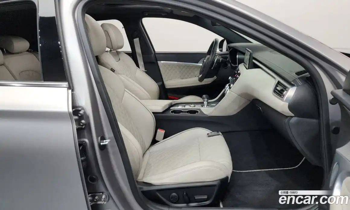 Genesis G70 2023 2.0 Автомат в Москве № 57922, фото 4