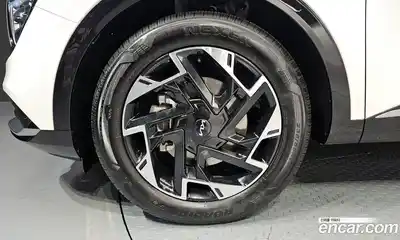 Kia Sportage 2023 1.6 Автомат в Москве № 60486, миниатюра 3