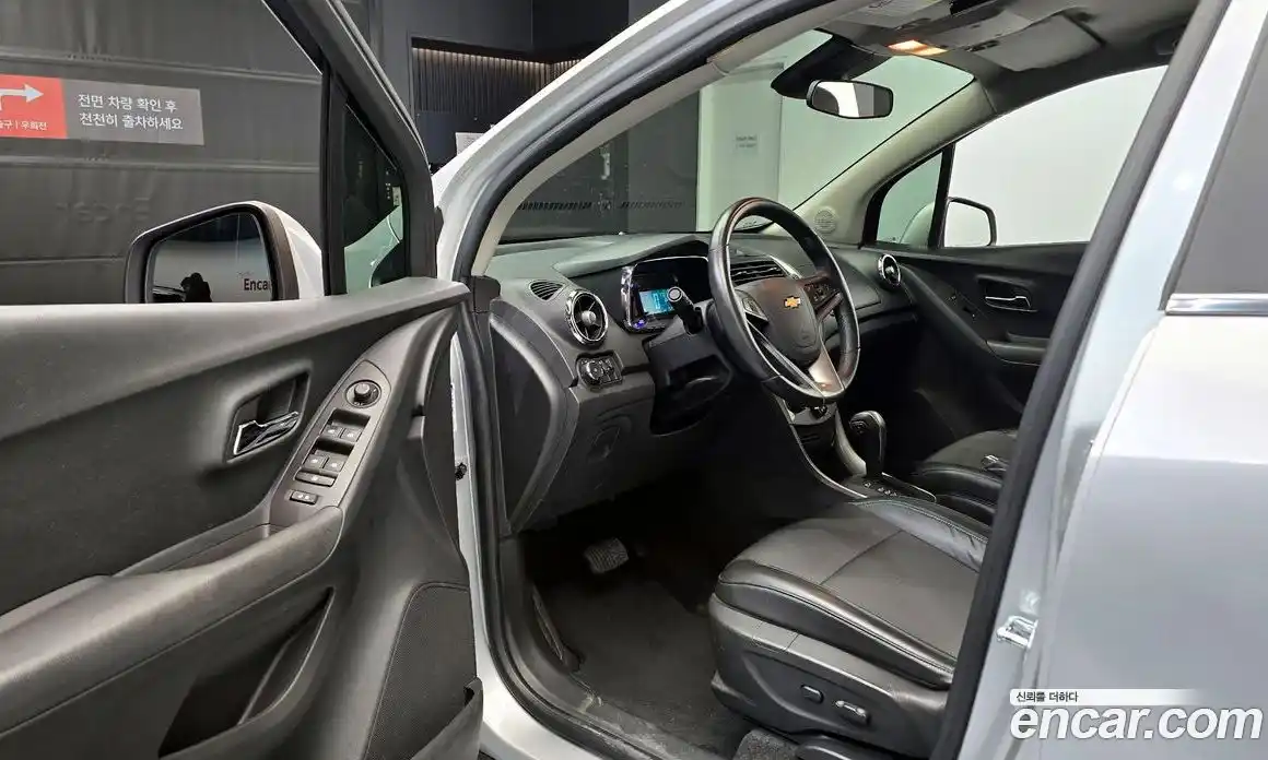 Chevrolet Trax 2013 1.4 Автомат в Москве № 85397, фото 20