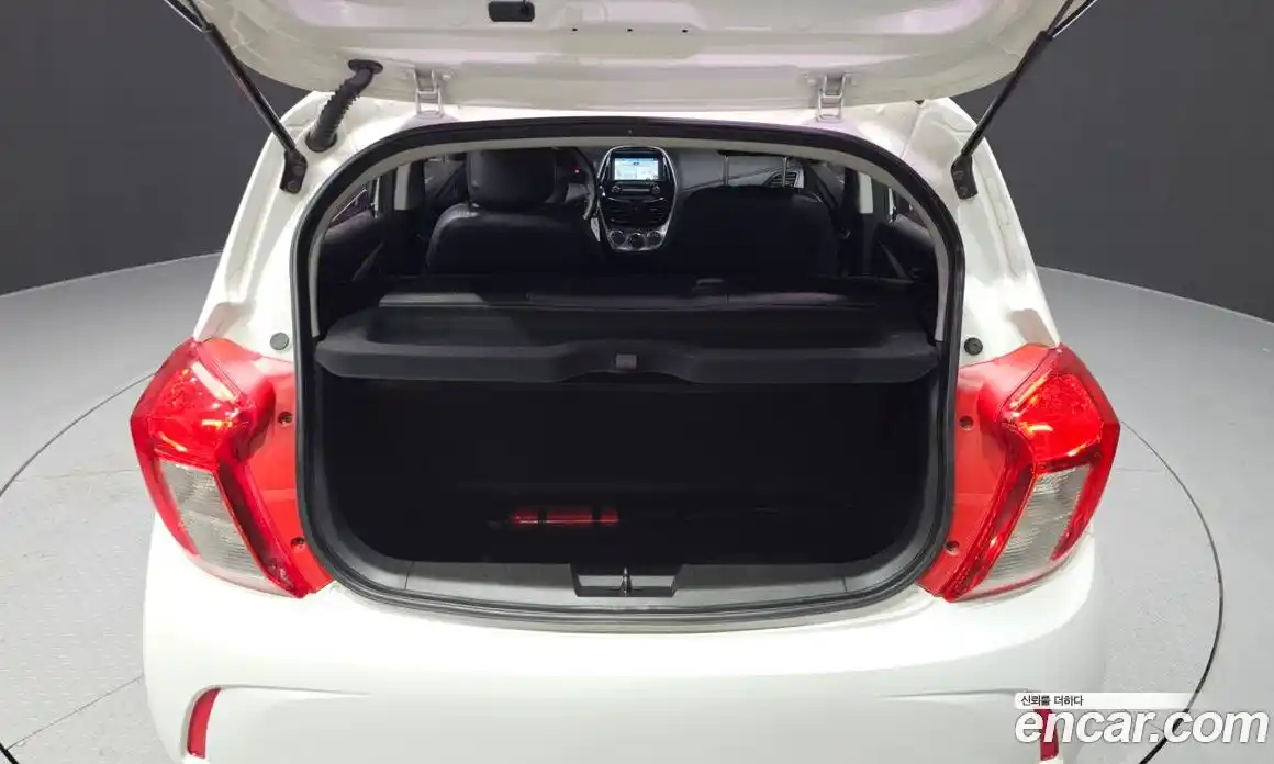 Chevrolet Spark 2017 1.0 Автомат в Москве № 95537, фото 3