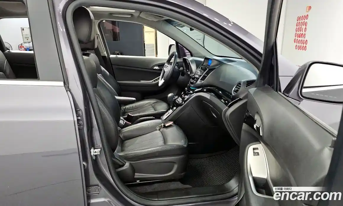 Chevrolet Orlando 2012 2.0 Автомат в Москве № 100059, фото 16