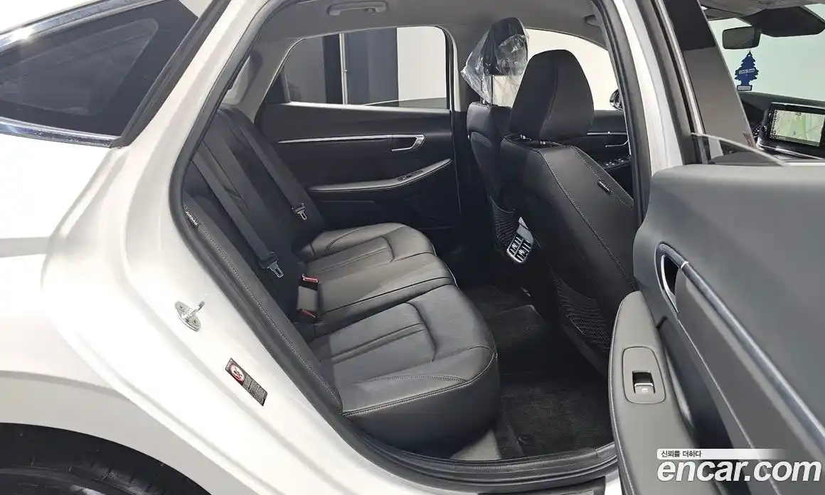 Hyundai Sonata 2022 2.0 Автомат в Москве № 10056, фото 12