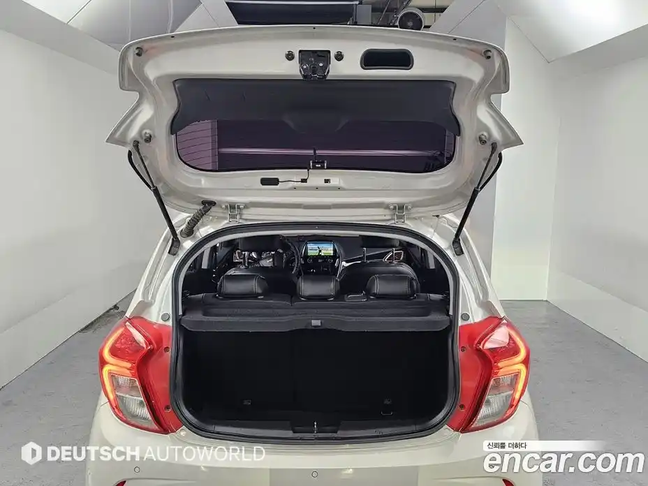 Chevrolet Spark 2019 1.0 Автомат в Москве № 105322, фото 20