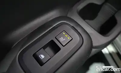 Hyundai Santa Fe 2024 2.5 Автомат в Москве № 107657, миниатюра 9