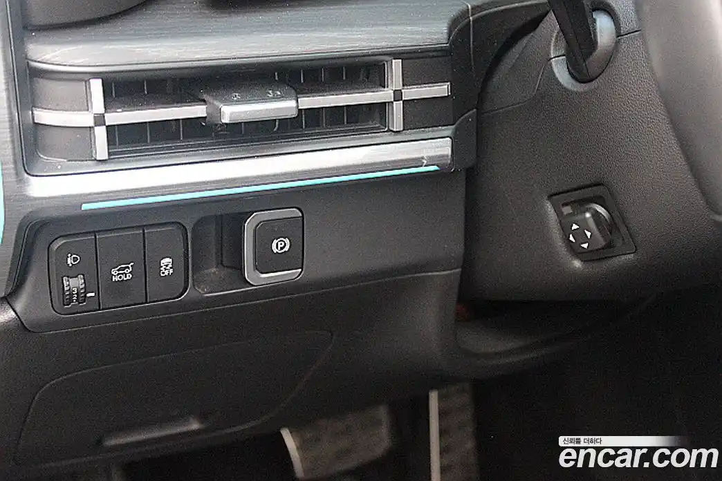 Hyundai Santa Fe 2024 1.6 Автомат в Москве № 108670, фото 11