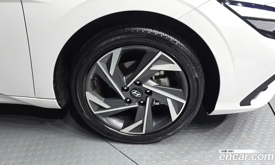 Hyundai Avante 2024 1.6 Автомат в Москве № 109989, фото 17