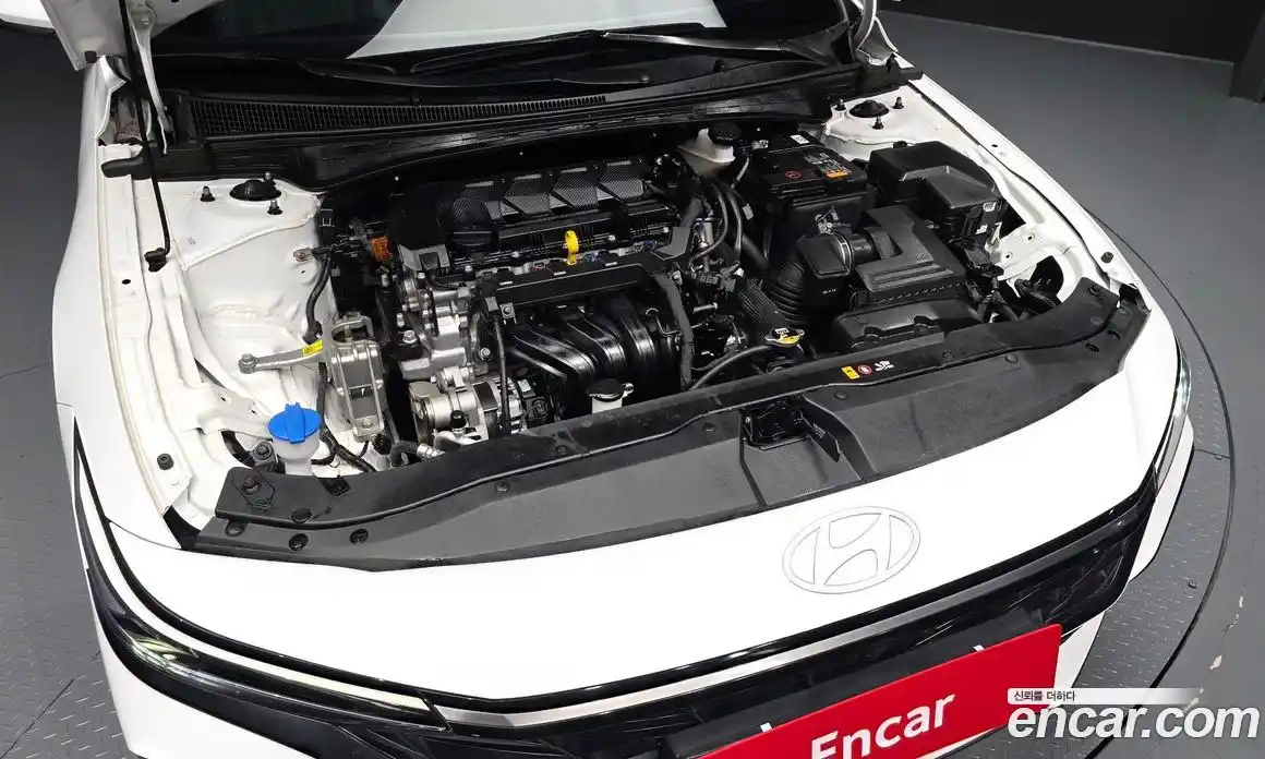 Hyundai Avante 2024 1.6 Автомат в Москве № 109989, фото 20