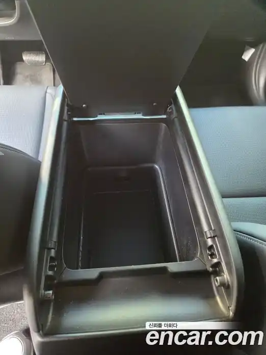 Hyundai Santa Fe 2024 2.5 Автомат в Москве № 111912, фото 13