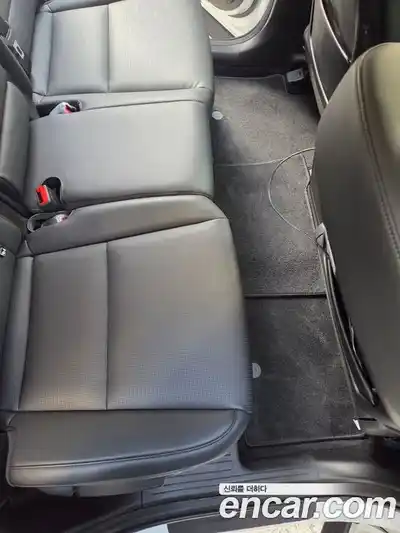 Hyundai Santa Fe 2024 2.5 Автомат в Москве № 111912, миниатюра 8