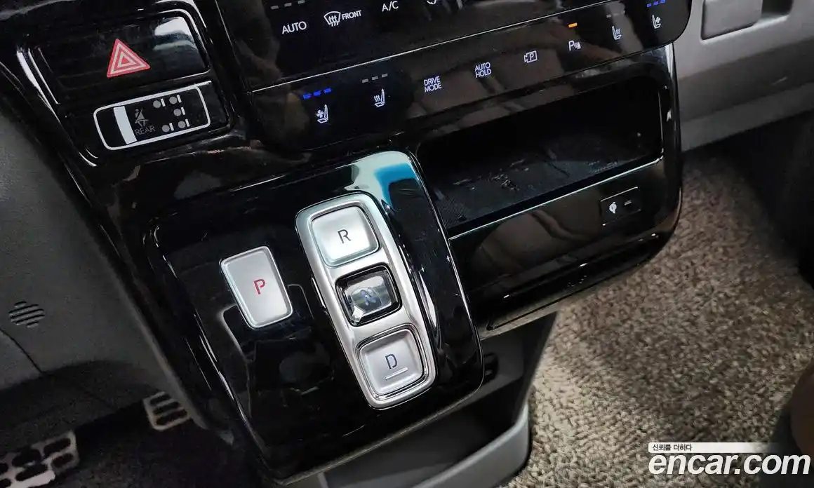 Hyundai Staria 2022 2.2 Автомат в Москве № 115265, фото 14