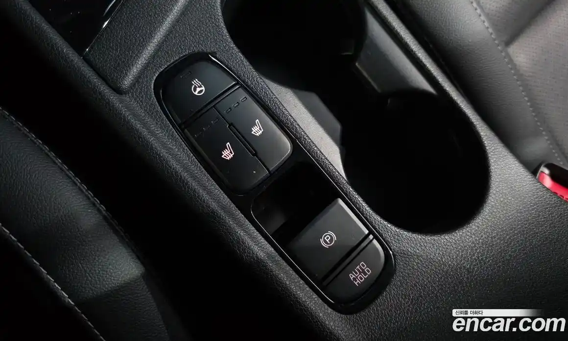 Kia Niro 2020 1.6 Автомат в Москве № 115538, фото 12