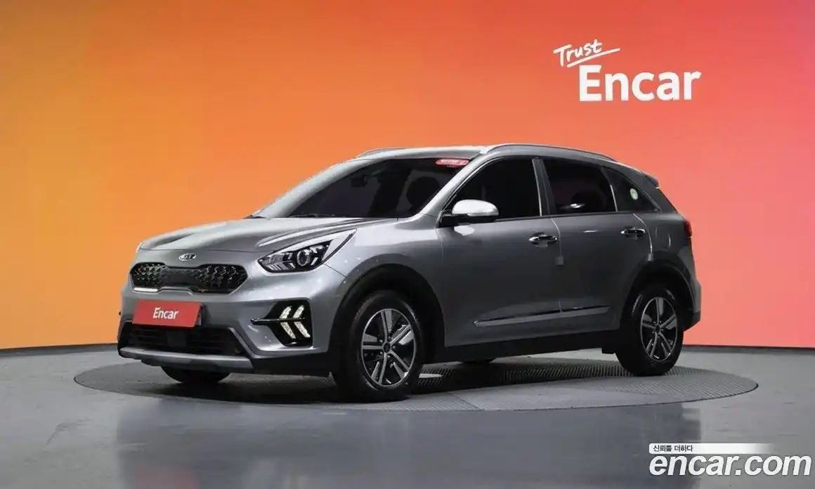 Kia Niro 2020 1.6 Автомат в Москве № 115538, фото 20