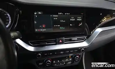 Kia Niro 2020 1.6 Автомат в Москве № 115538, миниатюра 2