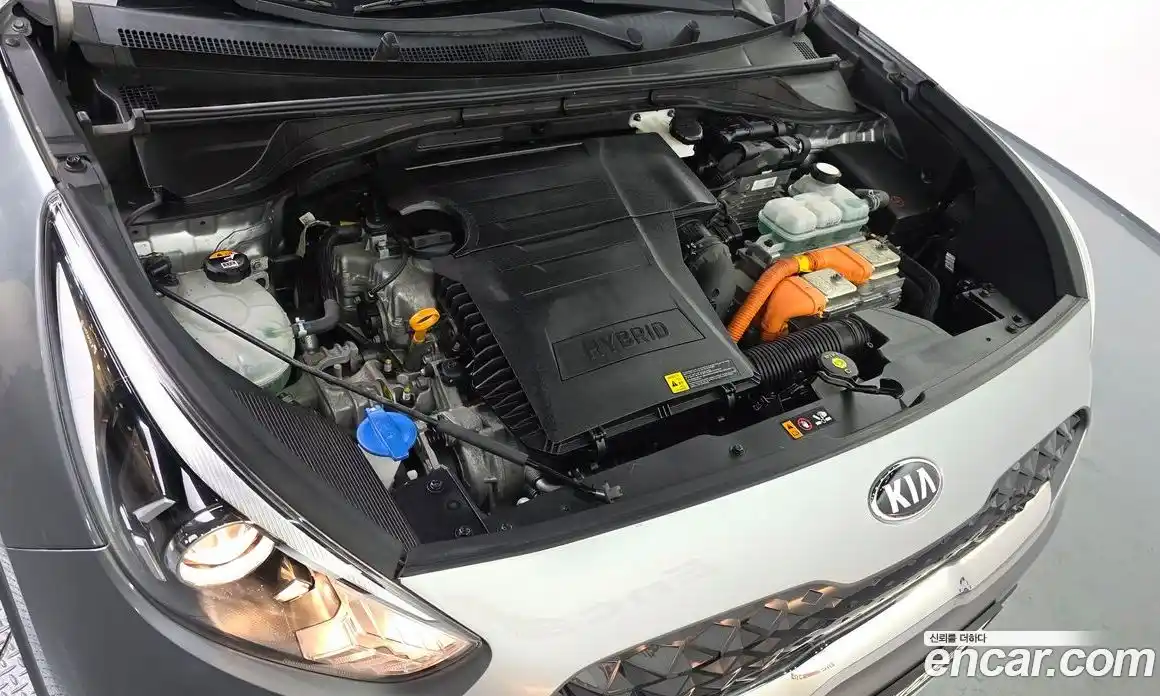 Kia Niro 2020 1.6 Автомат в Москве № 115538, фото 4