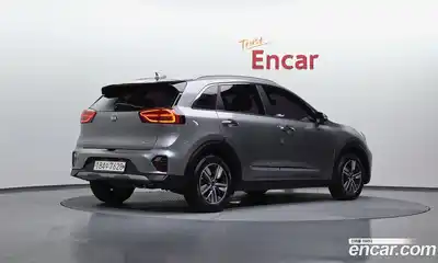Kia Niro 2020 1.6 Автомат в Москве № 115538, миниатюра 10