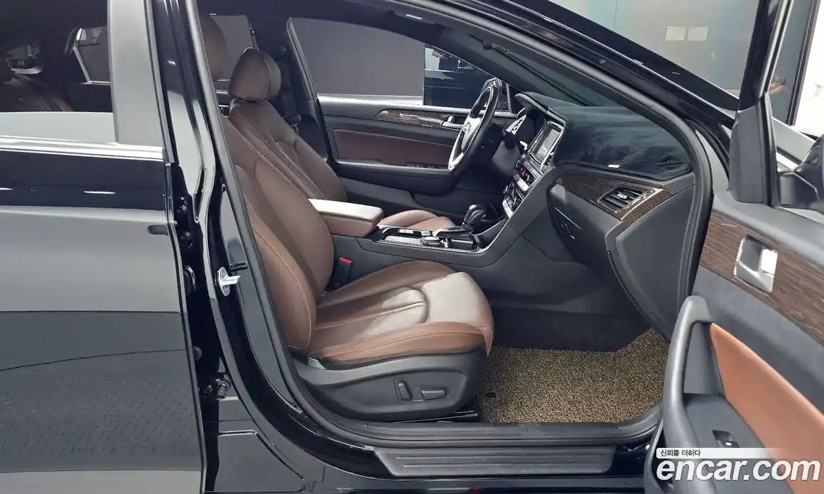 Hyundai Sonata 2019 2.0 Автомат в Москве № 123621, фото 1