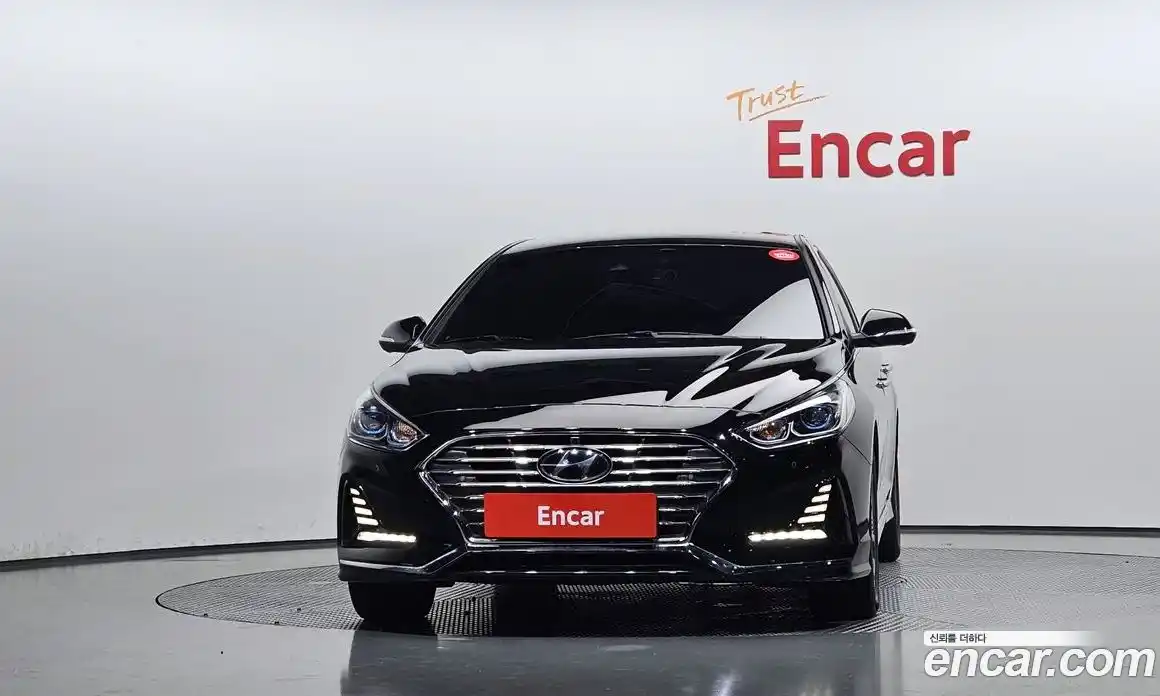 Hyundai Sonata 2019 2.0 Автомат в Москве № 123621, фото 14